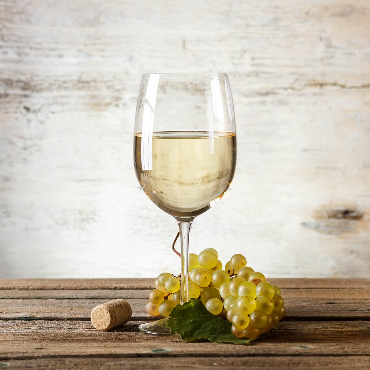 Weißwein mit Trauben für Firmenevent Catering